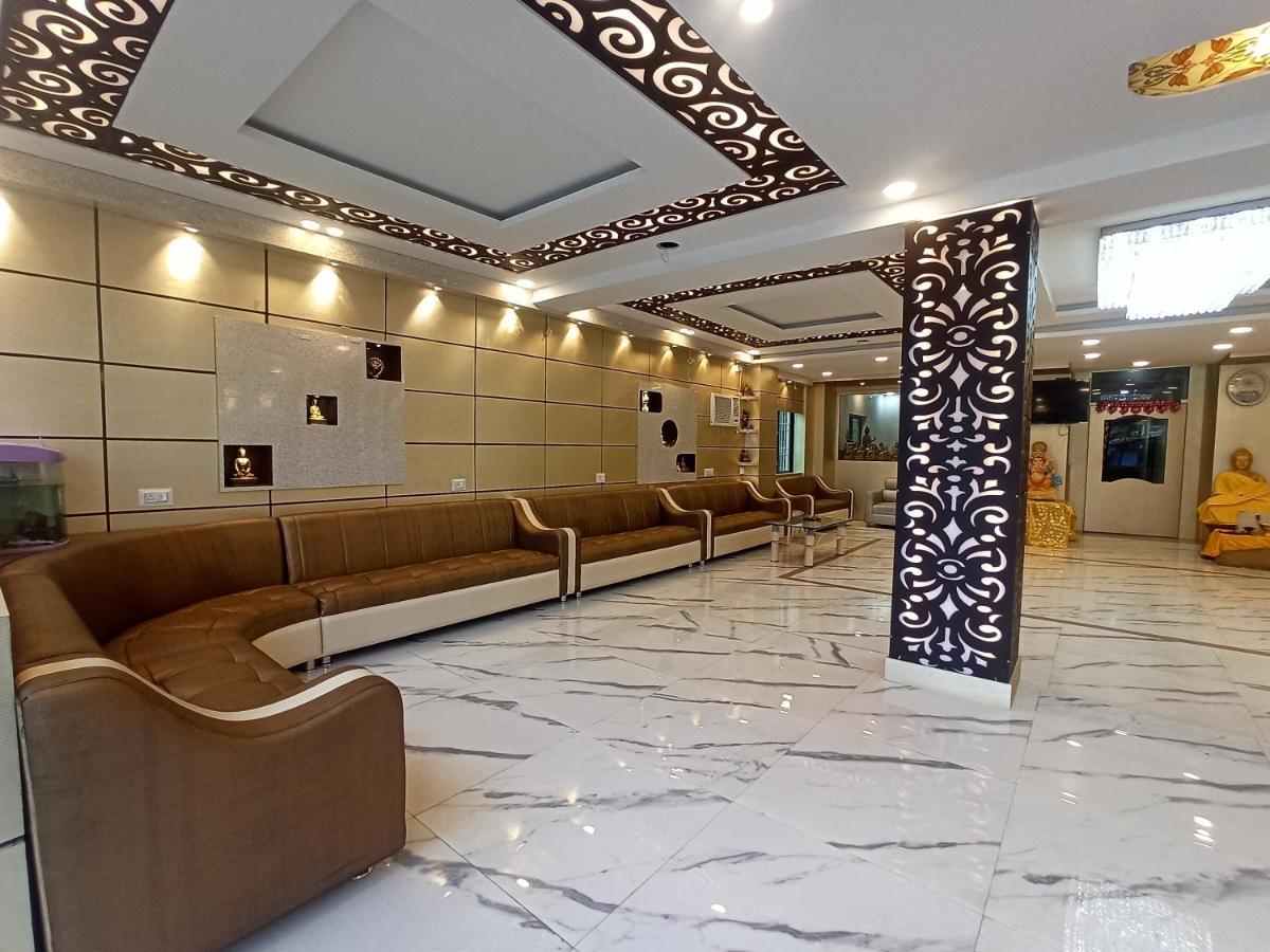 Hotel Om International Bodh Gaya Extérieur photo