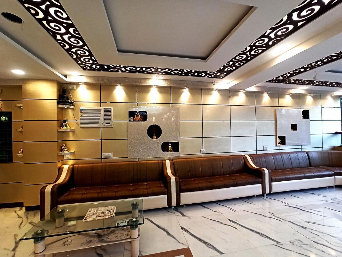 Hotel Om International Bodh Gaya Extérieur photo