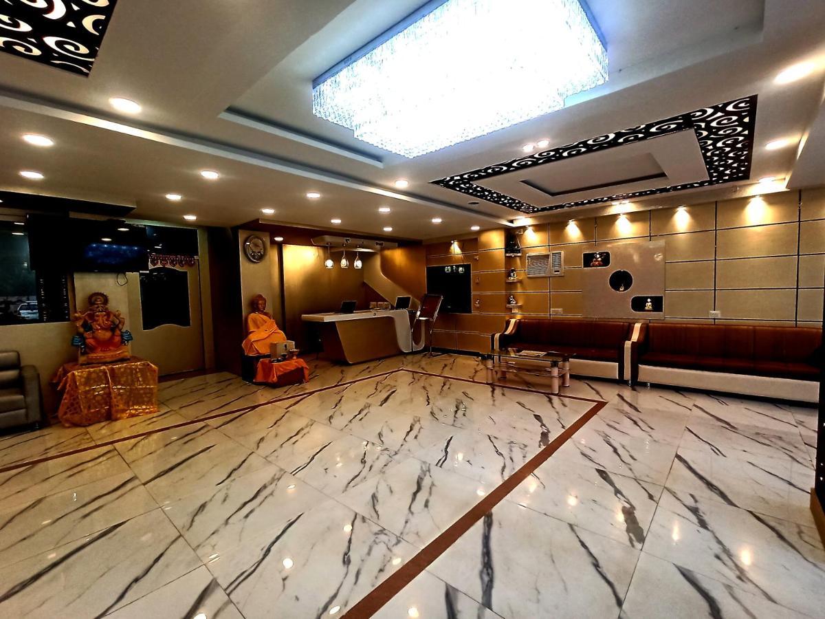 Hotel Om International Bodh Gaya Extérieur photo
