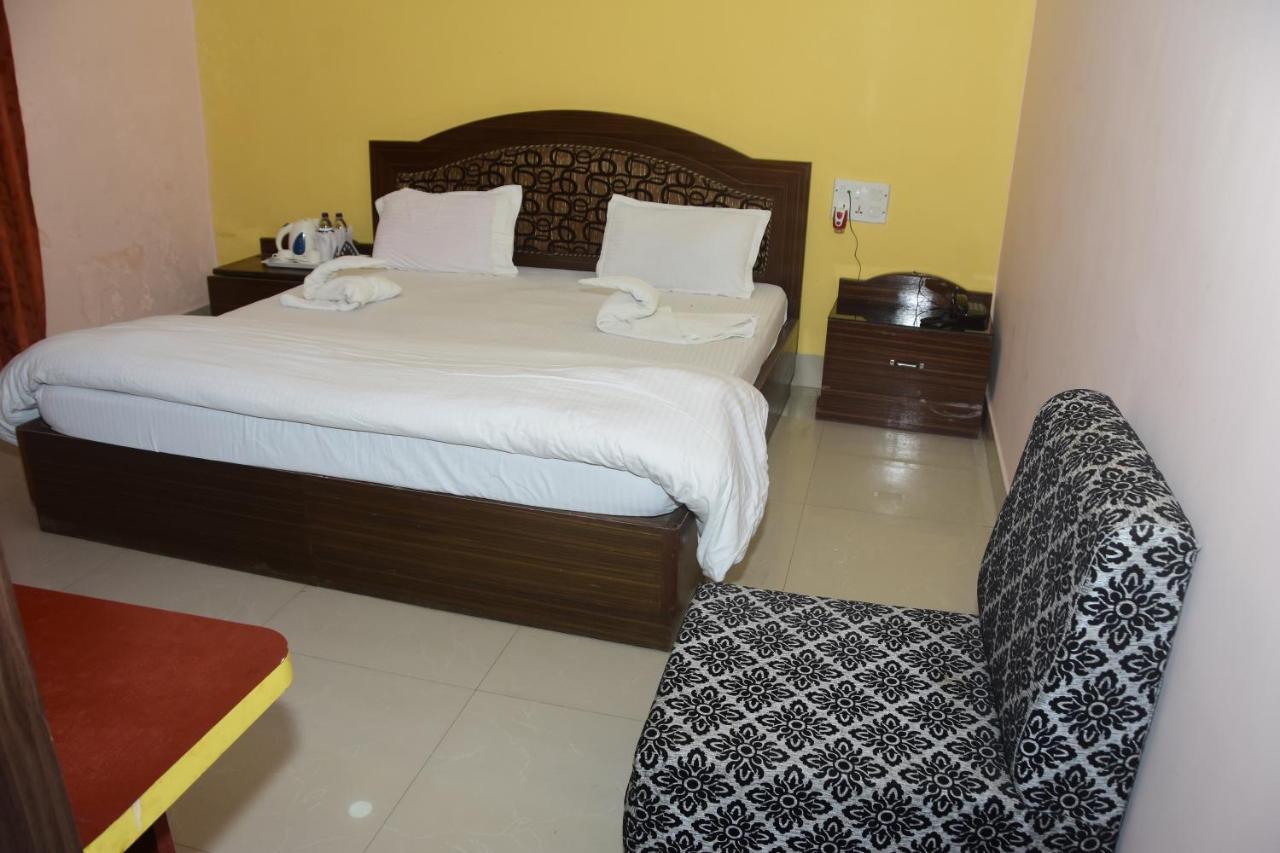 Hotel Om International Bodh Gaya Extérieur photo
