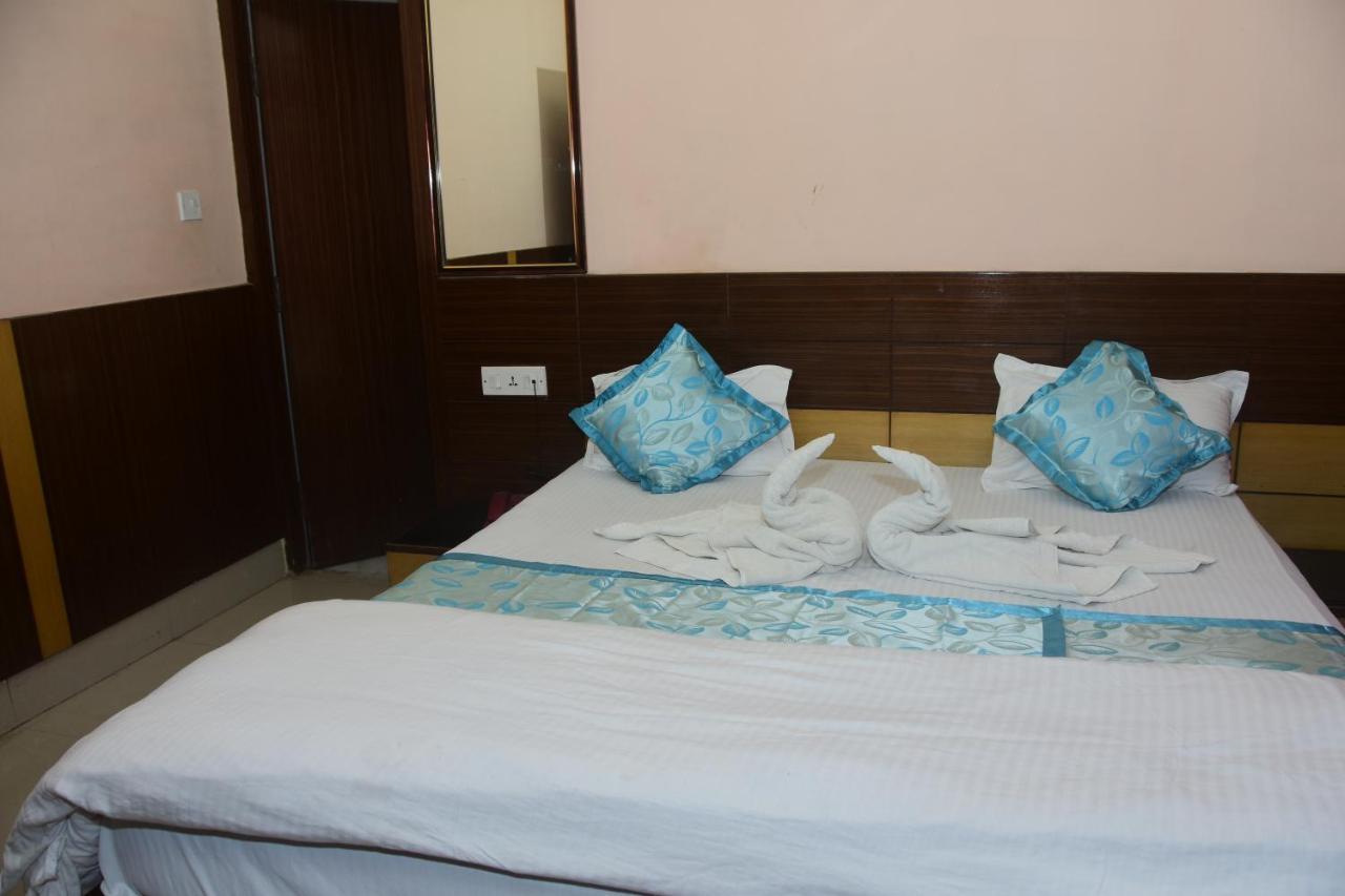 Hotel Om International Bodh Gaya Extérieur photo