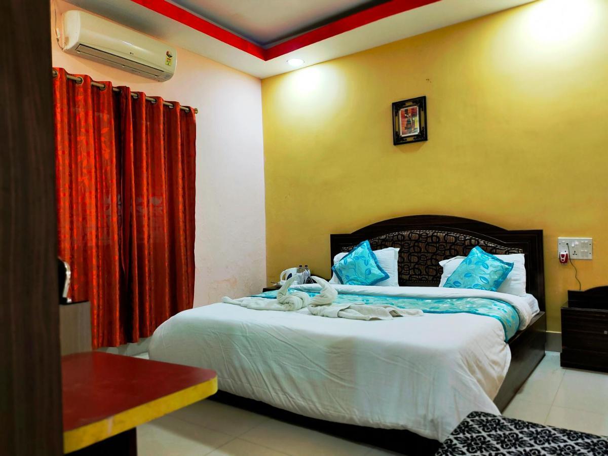 Hotel Om International Bodh Gaya Extérieur photo