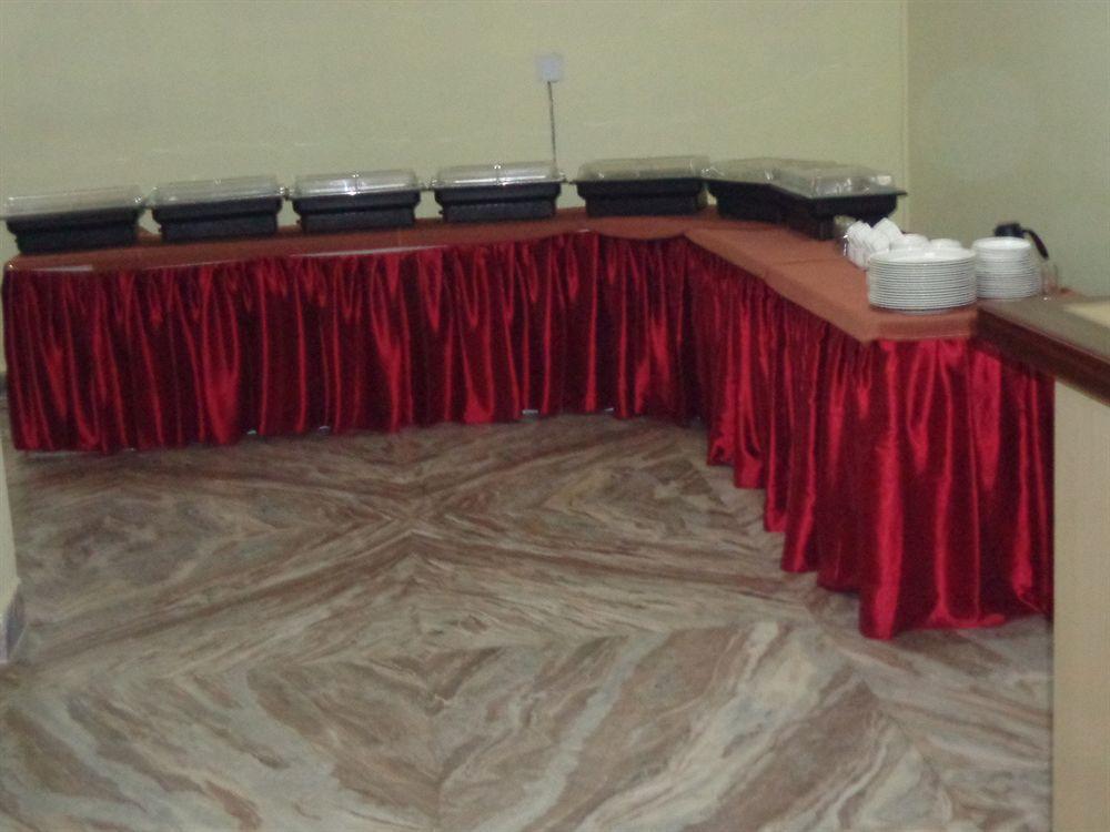 Hotel Om International Bodh Gaya Extérieur photo