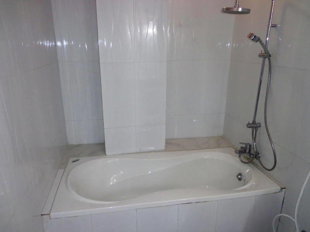Hotel Om International Bodh Gaya Extérieur photo